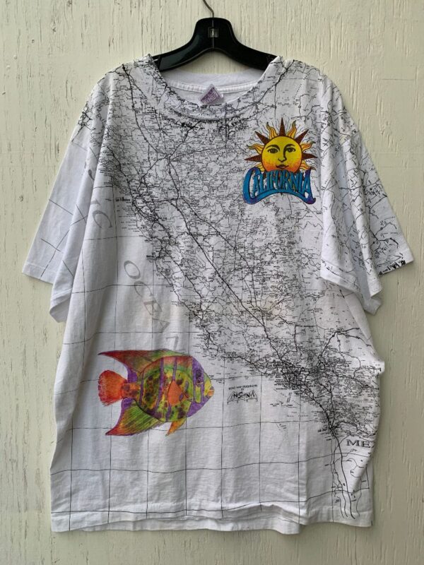 product details: SUPER COOL 1993 CALIFORNIA MAP ALLOVER PRINT GRAPHIC T-SHIRT photo