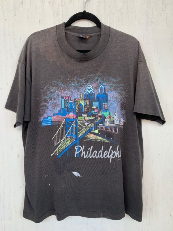 product details: 1991 PHILADELPHIA BRIDGE &AMP; CITY GRAPHIC T-SHIRT SINGLE STITCH – AS IS photo