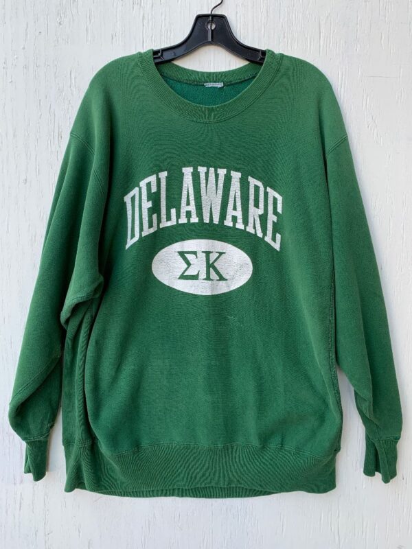 product details: UNIVERSITY OF DELAWARE SIGMA KAPPA FRATERNITY GRAPHIC CREW NECK SWEATSHIRT - AS IS photo