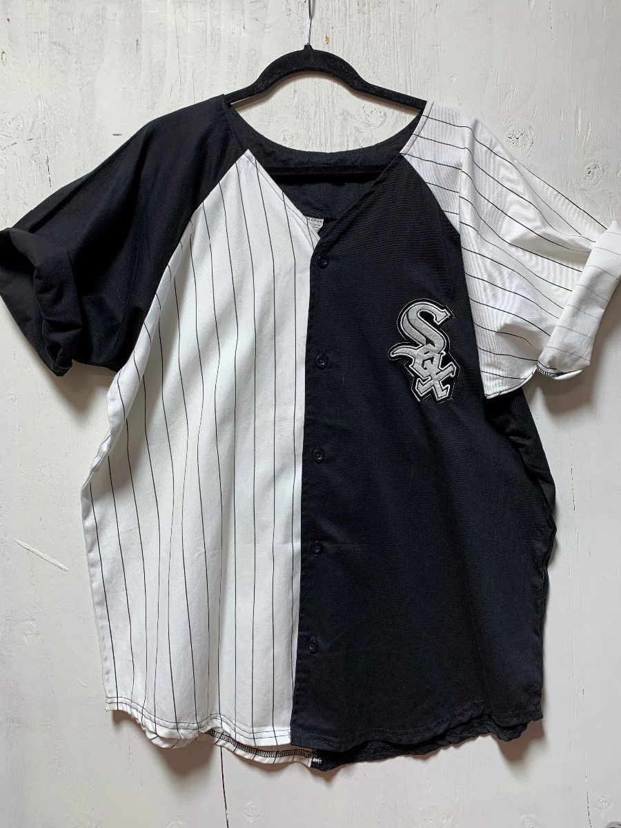 Vintage Chicago White Sox Pinstripe Mindy T-Shirt Size XL White