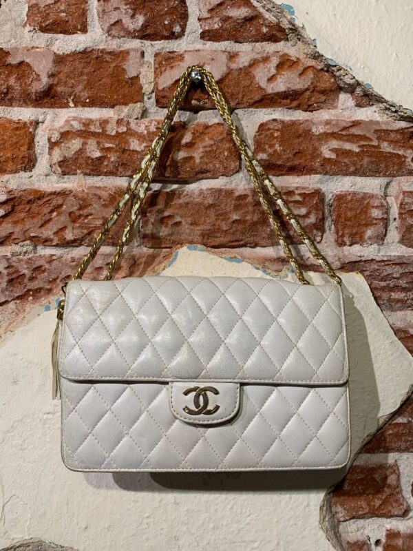 product details: PURSE QUILTED LEATHER GOLD WOVEN CHAIN photo