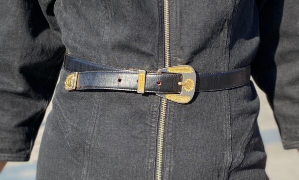 product details: LEATHER BELT WITH GOLD ABSTRACT DESIGN BUCKLE MADE IN URUGUAY photo