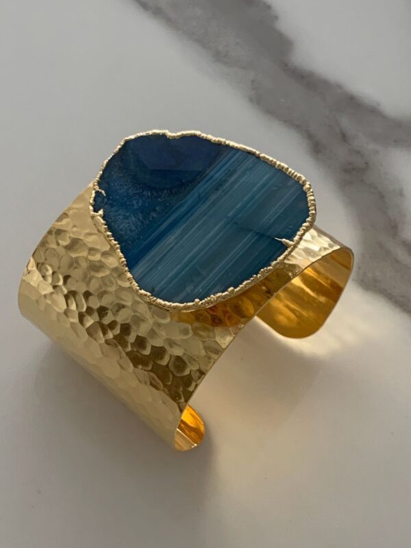 product details: HAMMERED CUFF BRACELET WITH LARGE POLISHED AGATE STONE photo