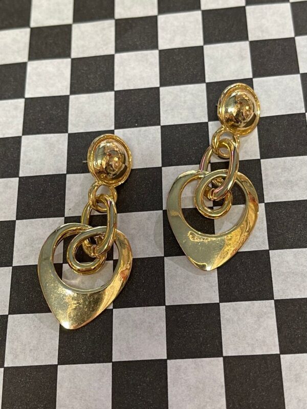 product details: CHUNKY 1980S CHAIN LINK DANGLE EARRINGS WITH SWIRL HEART DESIGN *DEADSTOCK photo