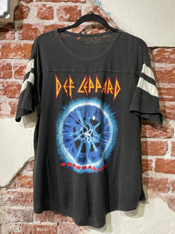 product details: DEF LEPPARD ADRENALIZE GRAPHIC TOUR T-SHIRT W/ STRIPED SLEEVES photo