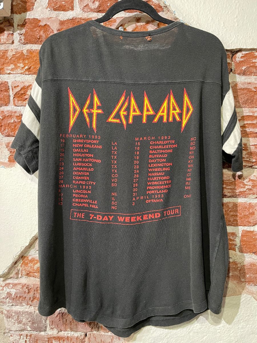 Def Leppard Adrenalize Graphic Tour Tshirt W/ Striped Sleeves