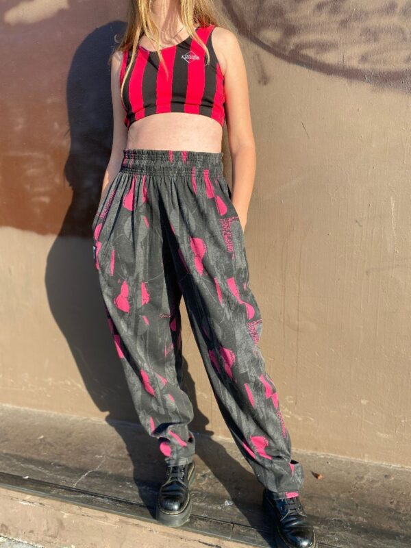 product details: DEADSTOCK 1990S ABSTRACT DESIGN DRAWSTRING COTTON HAMMER PANTS photo