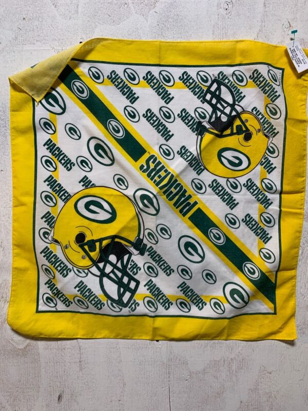 product details: 1995 NFL GREEN BAY PACKERS BANDANA MADE IN USA photo