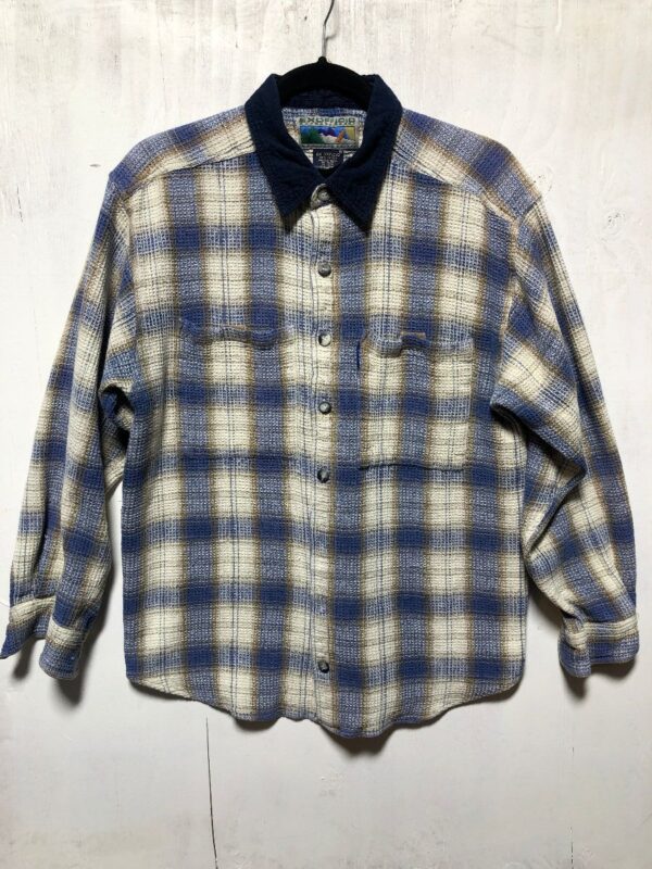 product details: AS-IS 1990S OUTDOOR WAFFLE KNIT CORDUROY COLLAR LS BD SHIRT WITH FRONT VELCRO POCKETS photo