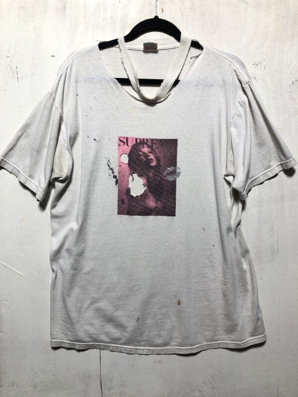 product details: DISTRESSED COTTON SUPREME TSHIRT WOMAN AND LIPS GRAPHIC AS-IS photo