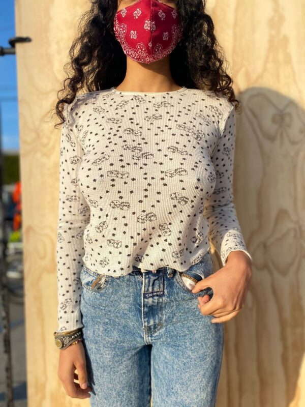 product details: CUTE FITTED SPADE DIAMOND DICE PRINTED LONG SLEEVE TOP W/ SCALLOPED TRIM photo