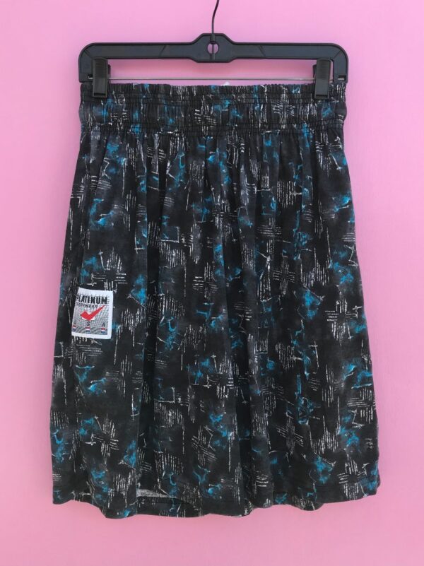 product details: DEADSTOCK NWT 1990S ABSTRACT BLUE SPOTTED SHORTS W/ POCKETS photo