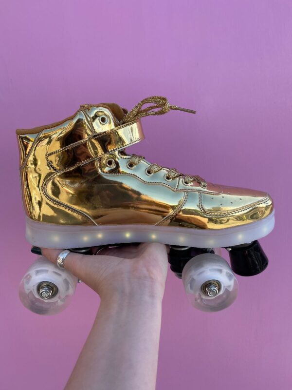 product details: METALLIC PATENT LEATHER SNEAKER LED ROLLER SKATES W/ CHARGER photo