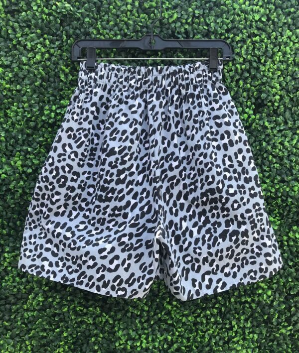 product details: 1990S DEADSTOCK COTTON LEOPARD PRINT ELASTIC WAIST SHORTS WITH POCKETS photo