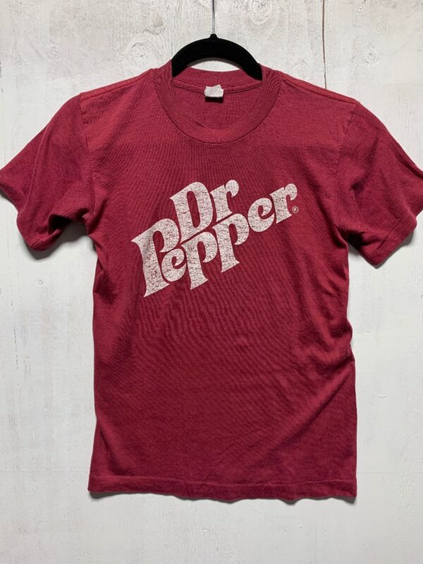 product details: SUPER RETRO DR. PEPPER LOGO SMALL FIT- T-SHIRT *SINGLE STITCH photo