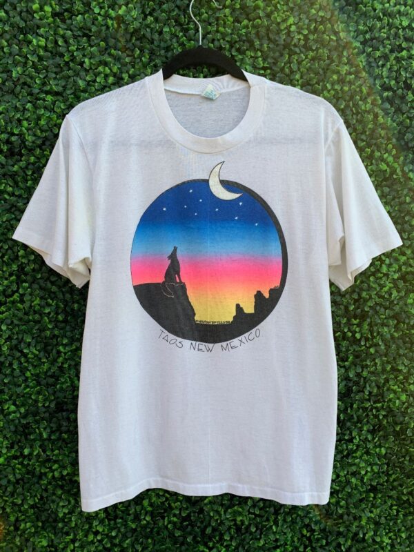 product details: TAOS NEW MEXICO WOLF HOWLING AT MOON SINGLE STITCH T-SHIRT photo