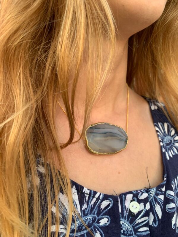 product details: GIANT GOLD DIPPED FACETED AGATE STONE ON DAINTY GOLD CHAIN photo