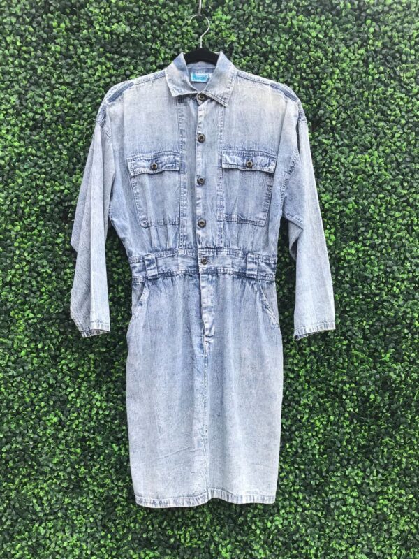product details: AWESOME 1980S SOFT ACID-WASH DENIM 3/4 LENGTH SLEEVE BUTTON-UP DRESS photo