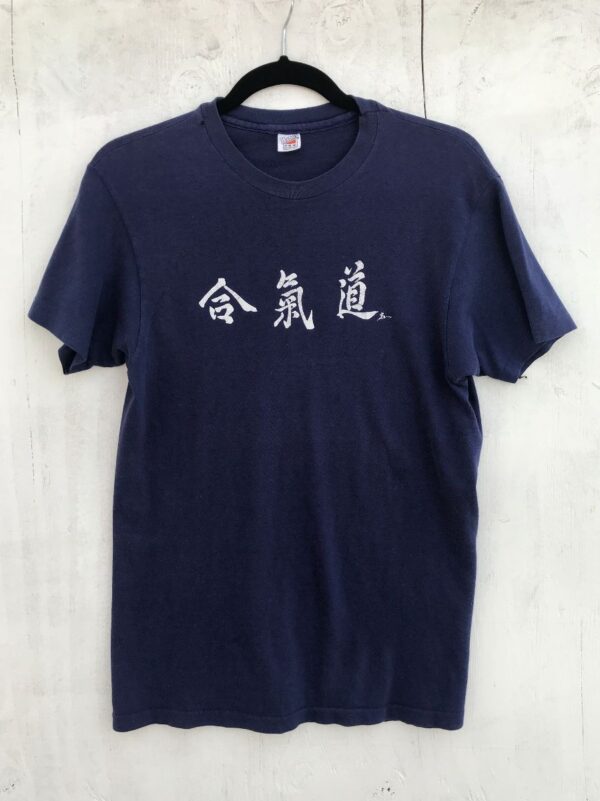 product details: CHINESE LETTERING GRAPHIC T-SHIRT SINGLE STITCHED photo