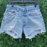 4-49 XX DISTRESSED LIGHT WASH HIGH WAISTED SHORTS