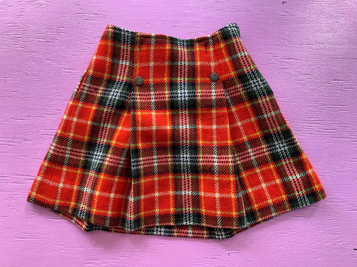 Adorable Wool Plaid School Girl Skirt W/ Brass Buttons & Side Closure ...