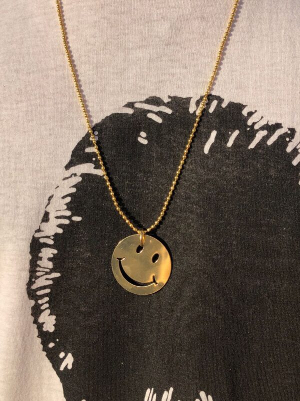 product details: 18K GOLD PLATED SMALL SMILEY FACE CHARM NECKLACE ON BALL CHAIN photo