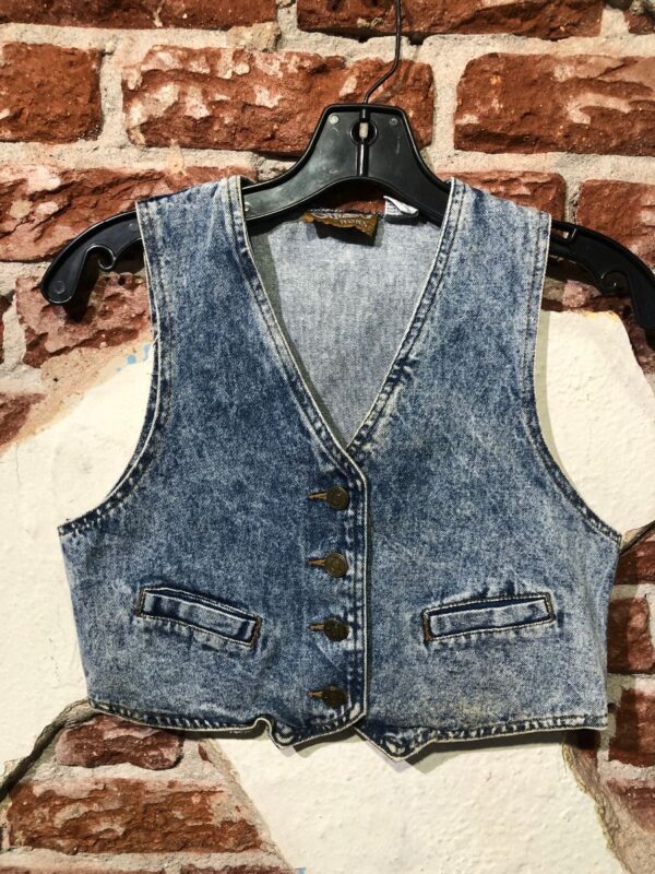 product details: KIDS ACID WASH BUTTON-UP VEST WITH BOWS ON BACK photo