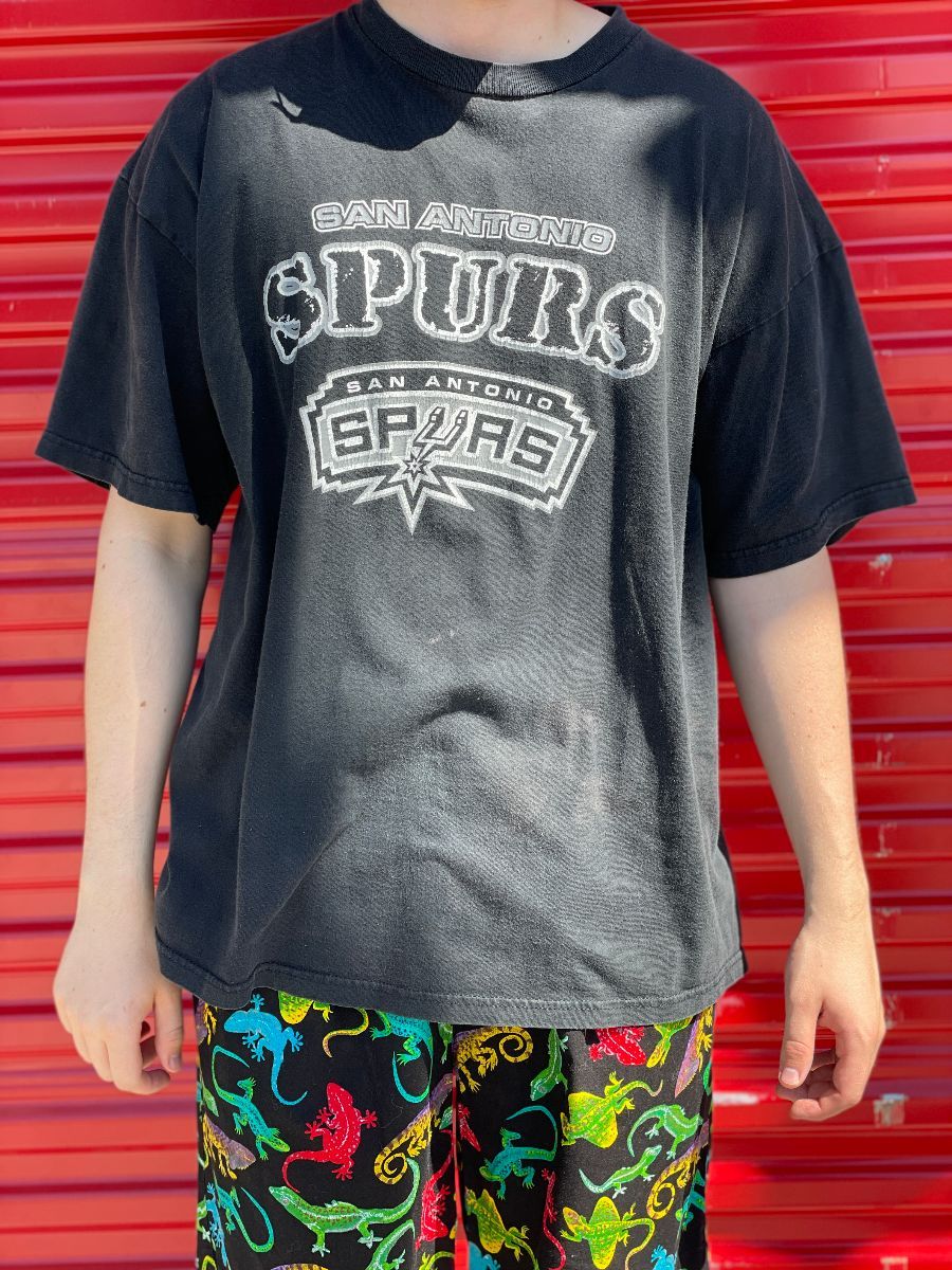 San Antonio Spurs Logo T-Shirt - West Breeze Tee