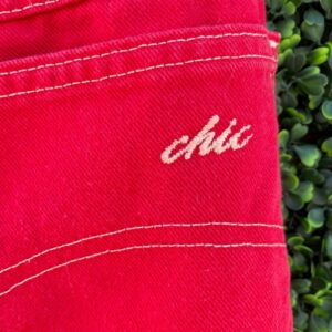 CHIC 1980S SWEET CONTRAST WHITE STITCHING DENIM PANTS W/ PAISLEY HAND EMBROIDERY in RED