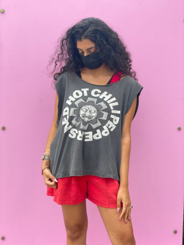 product details: 1990S PAPER THIN, FADED RED HOT CHILI PEPPERS DISTRESSED PRINT CUT TSHIRT TANK TOP photo