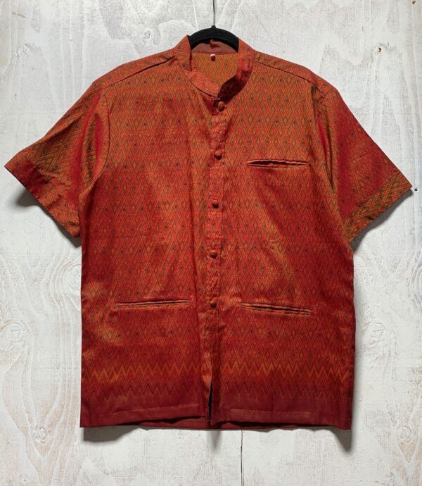 product details: TRADITIONAL INDIAN DIAMOND PRINT SILK SHORT-SLEEVE BUTTON-UP MOCK COLLAR photo