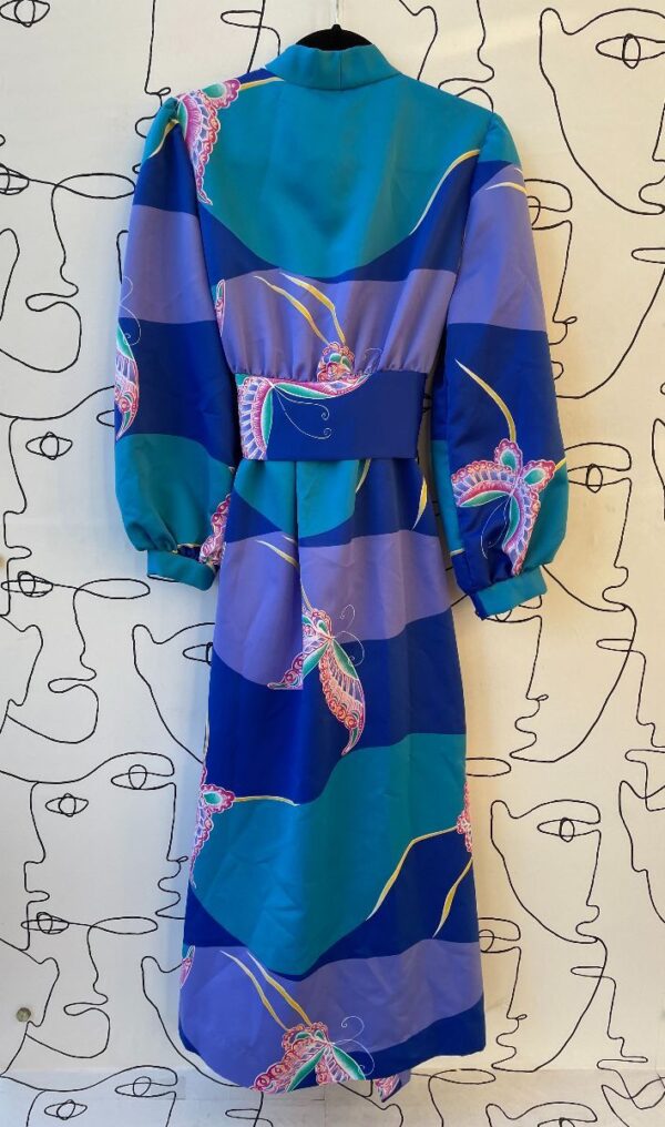product details: 1970S ABSTRACT BUTTERFLY PATTERN ROBE DRESS photo