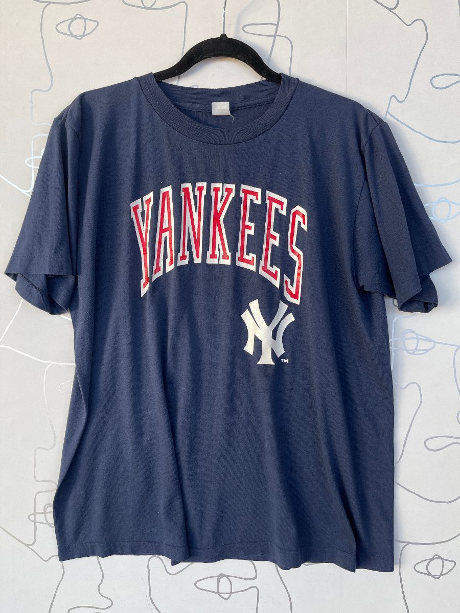 Vintage 80s New York Yankees T-shirt Medium Deadstock MLB Baseball 50/50
