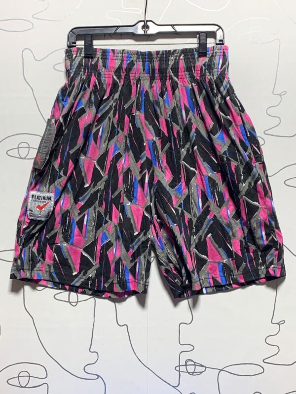 product details: RAD 1990S DEADSTOCK TRIANGLE ABSTRACT PRINT COTTON SHORTS photo