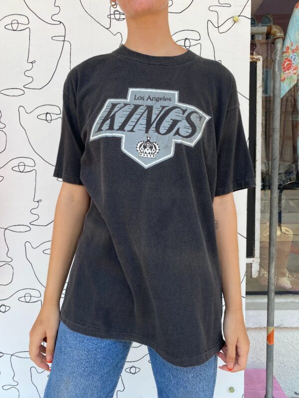 product details: AS IS - 100% COTTON LOS ANGELES KINGS TEAM GRAPHIC T-SHIRT photo