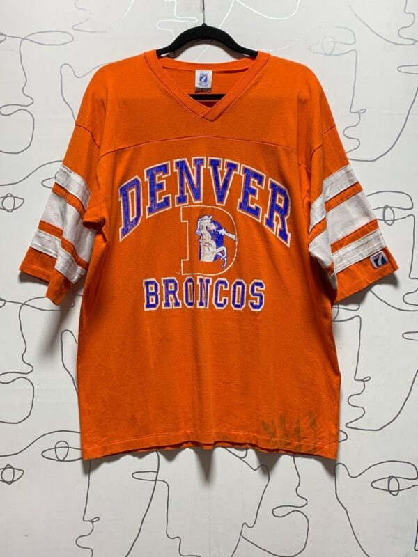 product details: AS IS- RETRO NFL DENVER BRONCOS JERSEY STYLE T-SHIRT photo