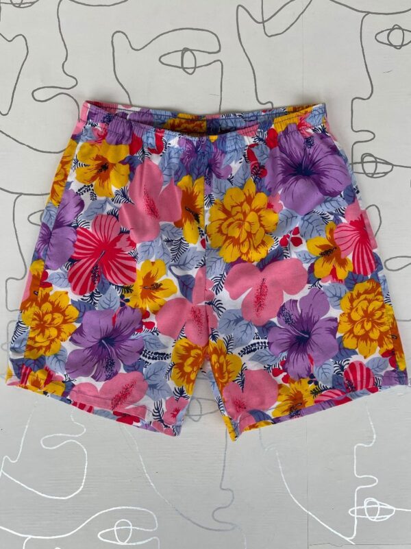 product details: 7-34 BRIGHT TROPICAL HIBISCUS PRINT SHORTS W/ SINGLE BACK POCKET photo