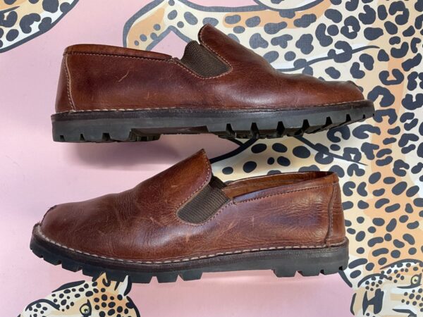 product details: CLASSIC CHUNKY 1990S BROWN LEATHER SLIP ON LOAFERS photo