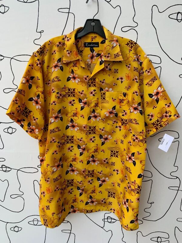 product details: 1990S ALLOVER TROPICAL FLORAL PRINT POLY SHORT SLEEVE BUTTON UP SHIRT photo