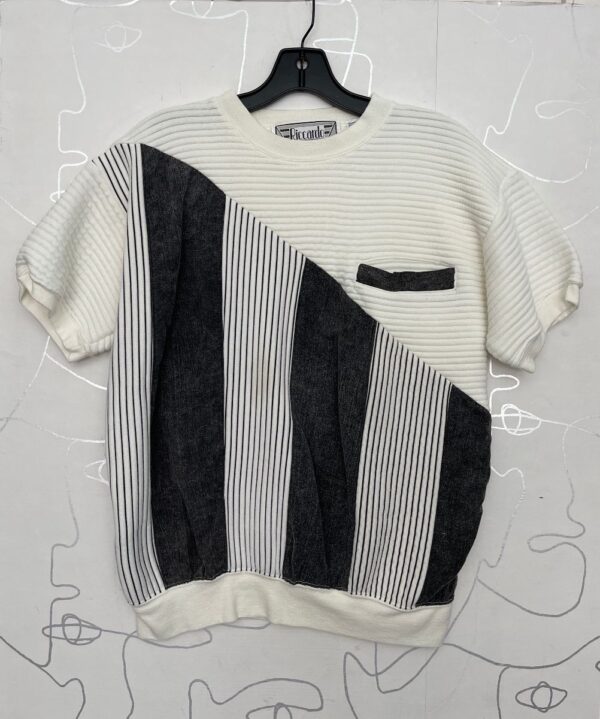 product details: AS-IS THICK RIBBED STRIPED GEOMETRIC CREW NECK SHORT SLEEVE PULLOVER SHIRT photo