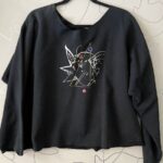 ABSTRACT KCRW GRAPHIC RECONSTRUCTED PULLOVER SWEATSHIRT