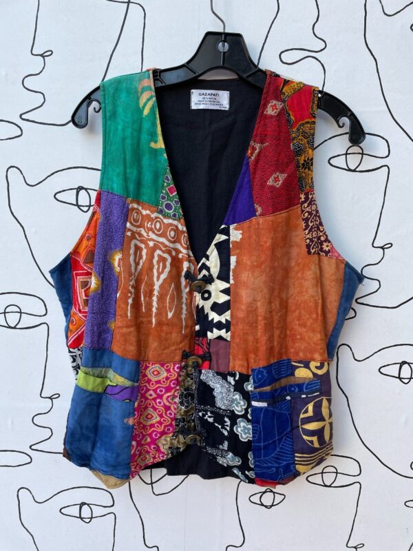 product details: RAD 1980S-90S VIBRANT PATCHWORK RAYON VEST METAL COIN BUTTONS photo