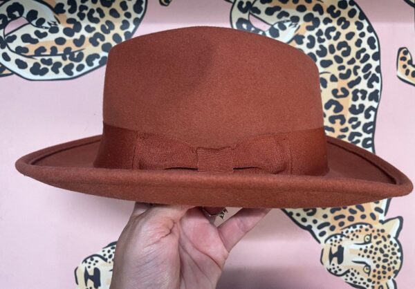 product details: WOOL BRIMMED HAT photo