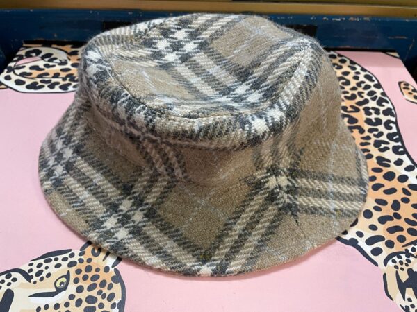 product details: AUTHENTIC CLASSIC WOOL WIDE FLOPPY BRIM BURBERRY BUCKET HAT photo