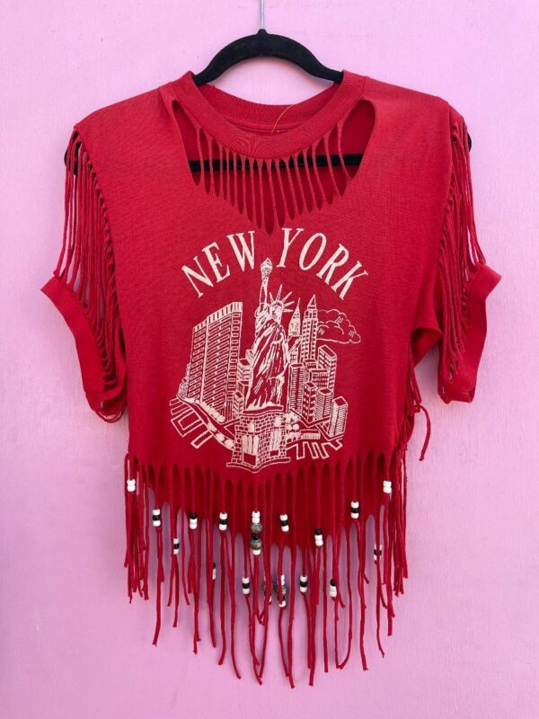 product details: RECONSTRUCTED CROPPED & FRINGED NEW YORK PUFFY GRAPHIC TSHIRT TOP photo