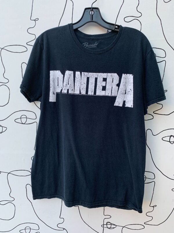 product details: TSHIRT PANTERA WHITE CRACKLED TEXT photo