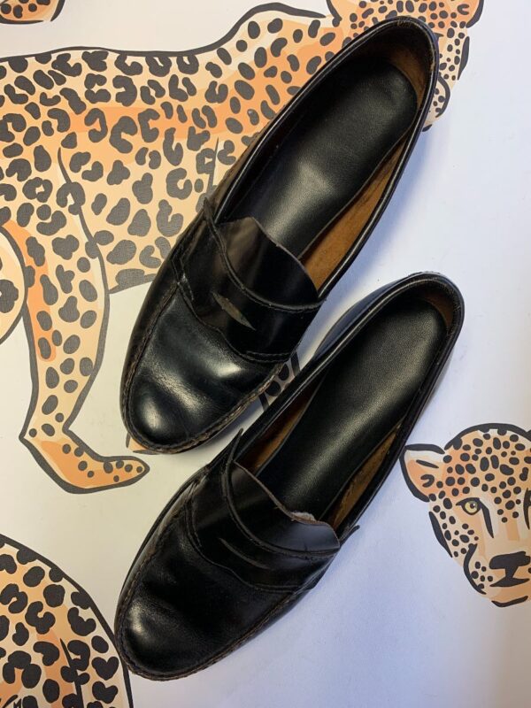 product details: AS IS - CLASSIC 1960S SOLID LEATHER SLIP ON PENNY LOAFERS photo