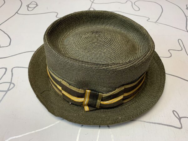 product details: WOVEN STRAW FEDORA HAT W/ STRIPED BAND photo