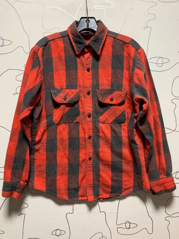 product details: PERFECTLY DISTRESSED LS BD BUFFALO CHECK FLANNEL SHIRT AS-IS photo