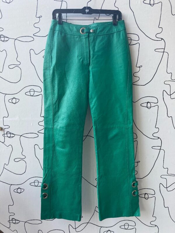 product details: 10-03 AMAZING GROMMET SNAP DETAIL HIGH-WAISTED LEATHER PANTS photo